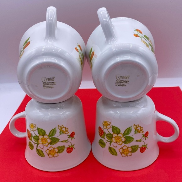 Vintage Retro Nostalgic Strawberry Sundae Pattern Corning Ware Cups - Picture 4 of 5